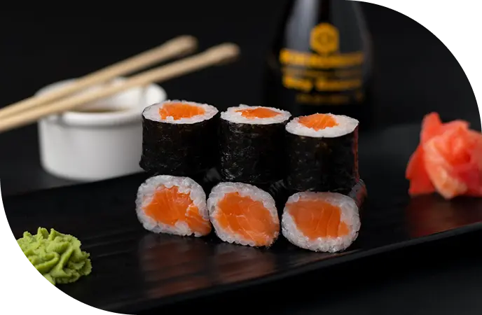 Roll Salmon Sushi
